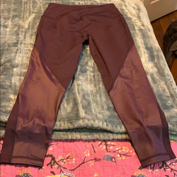 Victoria’s Secret Sport legging XS capri. VS103 - Picture 2 of 9